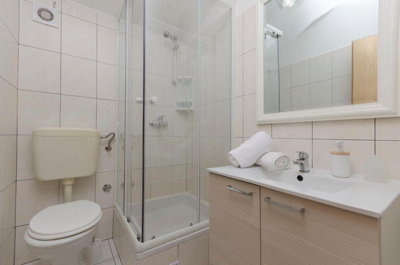 Apartments Anton Водице Екстер'єр фото