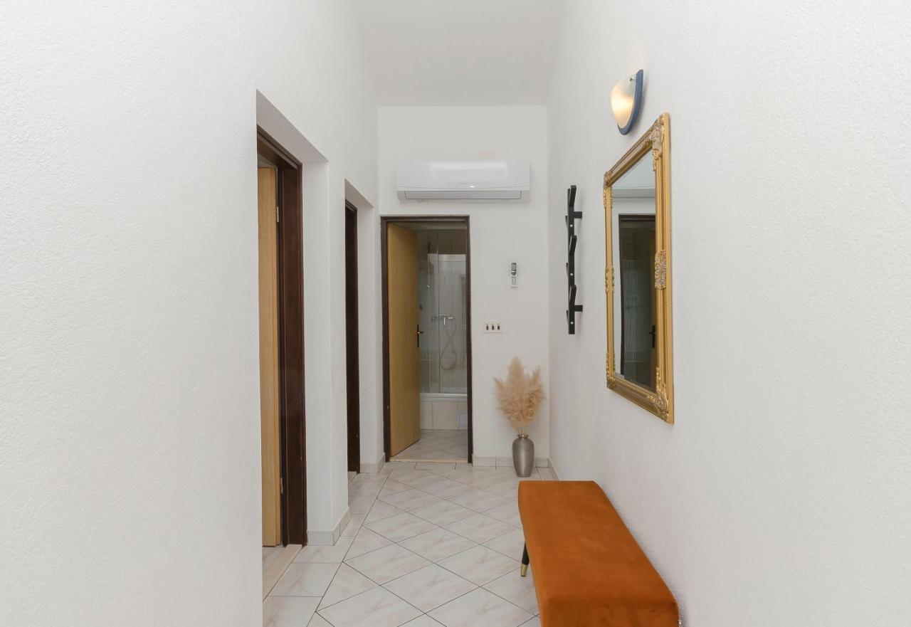 Apartments Anton Водице Екстер'єр фото